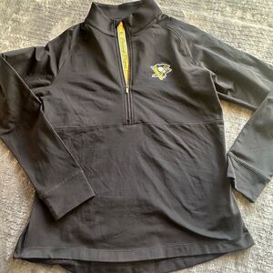 Womens Pittsburg Pengiuns NHL long sleeve quarter zip size Medium